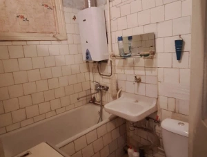 Продам 2-х комн квартиру в городе Луганск улица Курчатова , Луганск, ЛНР